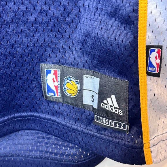 Vintage Memphis Grizzlies Stoudamire #20 Adidas Jersey,  Size Small - Picture 6 of 8